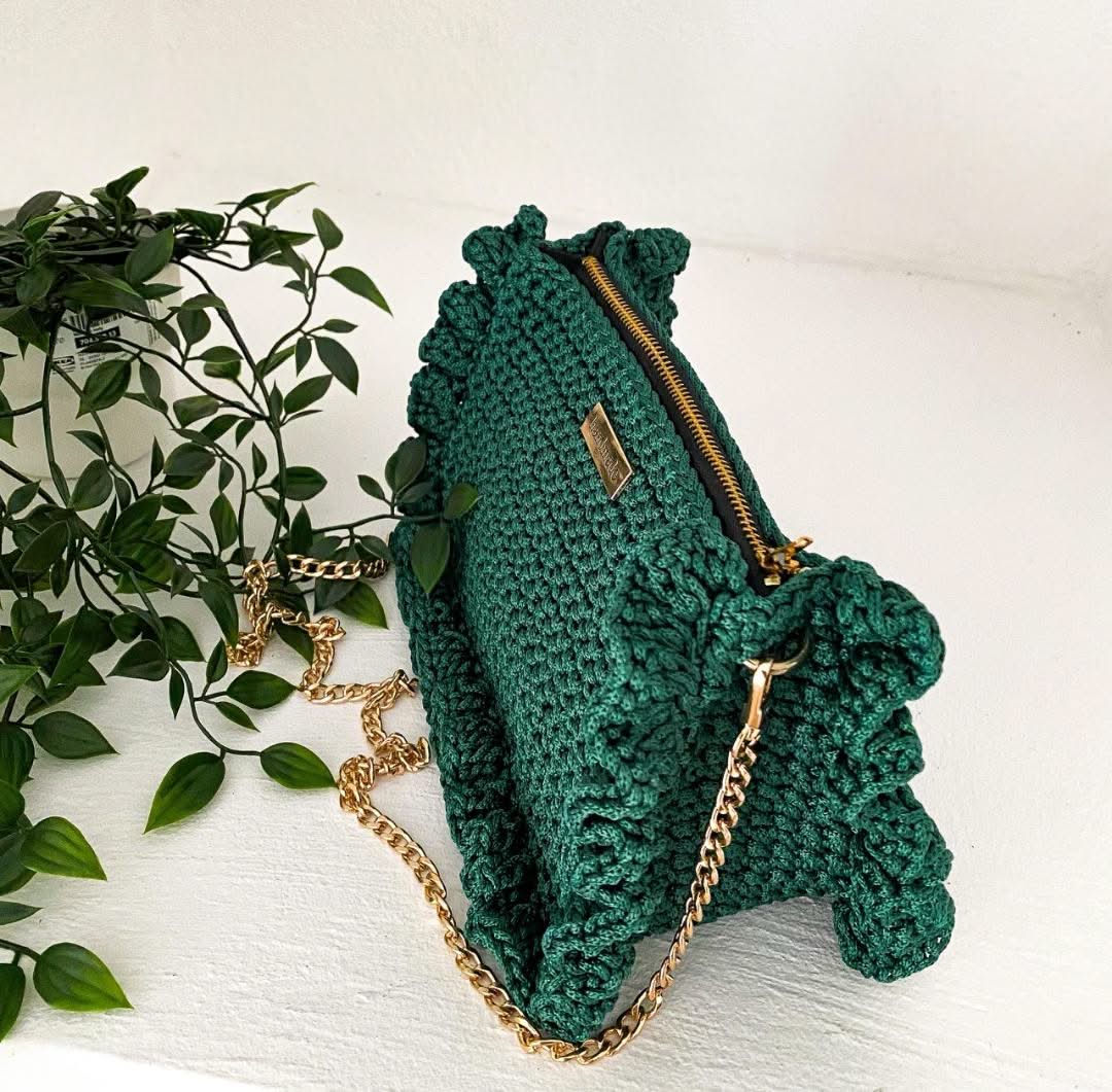 Ruffle Bag by Lady Katrina Crochet 5.50"x7.75" Handmade Bag Made in Haiti #KATRINA9
