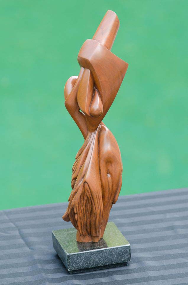 Randolph San Millan "Intrigue" 16.5" x 4w x 4"d Madera sobre granito #CRSM12
