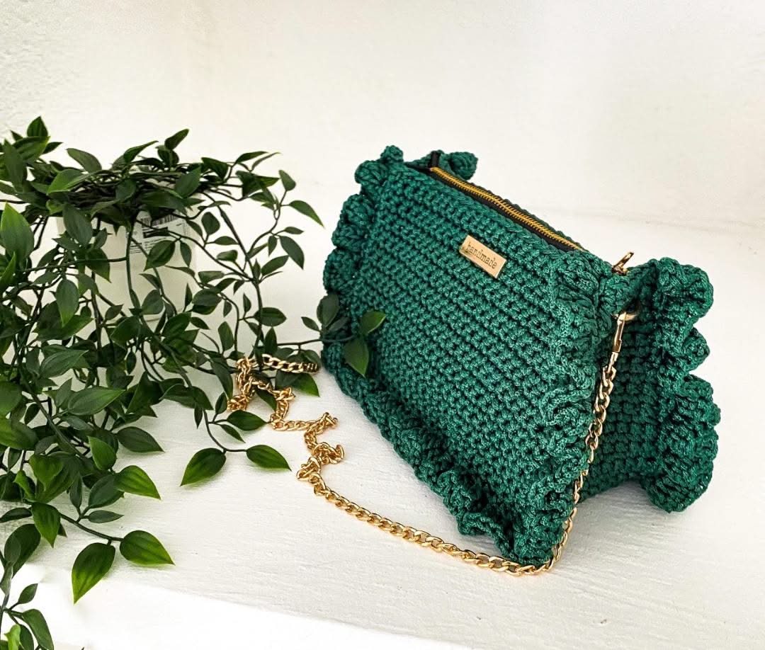Ruffle Bag by Lady Katrina Crochet 5.50"x7.75" Handmade Bag Made in Haiti #KATRINA9